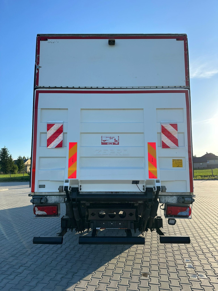 MAN TGM 18.290 / CHŁODNIA / WINDA / 20 EUROPALET / 8.2 M DŁUGOŚCI / 2018 ROK / 410 TYS KM - Camião frigorífico: foto 4 MAN TGM 18.290 / CHŁODNIA / WINDA / 20 EUROPALET / 8.2 M DŁUGOŚCI / 2018 ROK / 410 TYS KM - Camião frigorífico: foto 4