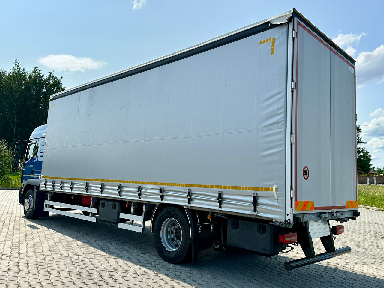 MAN TGM 18.320 / FIRANKA / 20 EUROPALET / 8.3 M DŁUGOŚCI / AUTOMAT / SYPIALKA / 2018 ROK / 9 809 KG ŁADOWNOŚCI - Camião de lona: foto 3 MAN TGM 18.320 / FIRANKA / 20 EUROPALET / 8.3 M DŁUGOŚCI / AUTOMAT / SYPIALKA / 2018 ROK / 9 809 KG ŁADOWNOŚCI - Camião de lona: foto 3