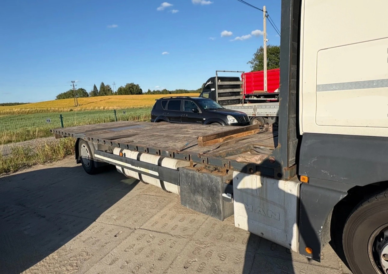 MAN TGX 18.400 / PLATFORMA / 630 TYŚ KM / 2015 ROK / SYPIALKA - Camião de caixa aberta/ Plataforma: foto 4 MAN TGX 18.400 / PLATFORMA / 630 TYŚ KM / 2015 ROK / SYPIALKA - Camião de caixa aberta/ Plataforma: foto 4