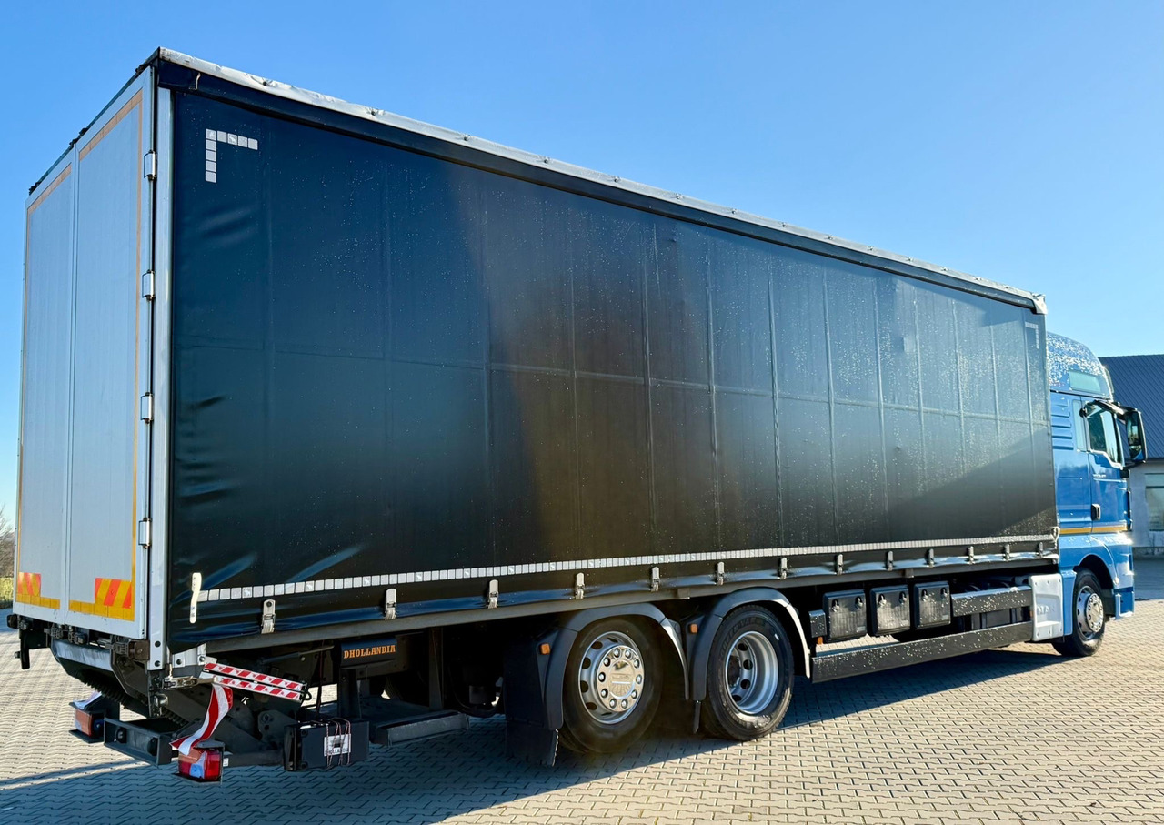 MAN TGX 26.420 / FIRANKA / WINDA / 23 EUROPALETY / 6x2 / AUTOMAT / EURO 6 / OŚ PODNOSZONA / DUŻA KABINA / 2019 ROK - Camião de lona: foto 3 MAN TGX 26.420 / FIRANKA / WINDA / 23 EUROPALETY / 6x2 / AUTOMAT / EURO 6 / OŚ PODNOSZONA / DUŻA KABINA / 2019 ROK - Camião de lona: foto 3