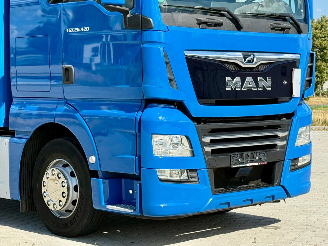 Camião furgão MAN TGX 26.420 / KONTENER / WINDA / 8.5 M DŁUGOŚCI / 21 EUROPALET / 6x2 / 3 OŚ PODNOSZONA I SKRĘTNA / ŁADOWNOŚĆ 14 415 KG / 2018 ROK / Z NIEMIEC: foto 14 Camião furgão MAN TGX 26.420 / KONTENER / WINDA / 8.5 M DŁUGOŚCI / 21 EUROPALET / 6x2 / 3 OŚ PODNOSZONA I SKRĘTNA / ŁADOWNOŚĆ 14 415 KG / 2018 ROK / Z NIEMIEC: foto 14