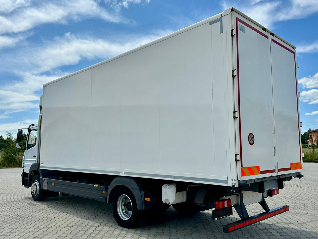 MERCEDES-BENZ ATEGO / 1221 / IZOTERMA / KONTENER / AUTOMAT / 230 TYS KM / 17 EUROPALET / 6.8 M DŁUGOŚCI / 2019 ROK - Camião isotérmico: foto 4 MERCEDES-BENZ ATEGO / 1221 / IZOTERMA / KONTENER / AUTOMAT / 230 TYS KM / 17 EUROPALET / 6.8 M DŁUGOŚCI / 2019 ROK - Camião isotérmico: foto 4