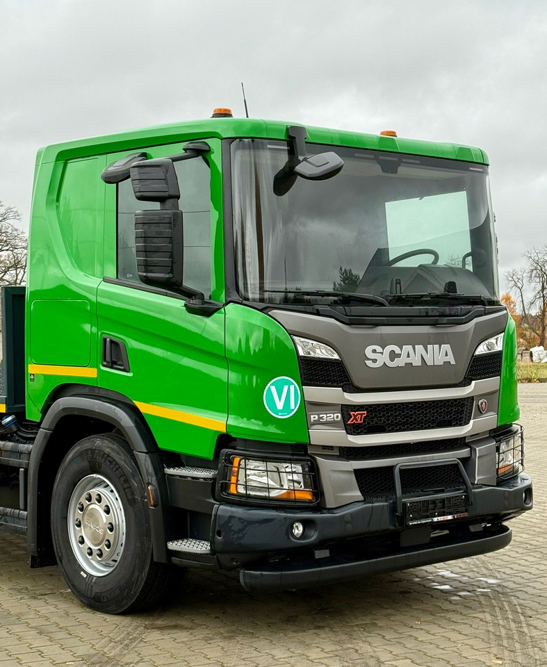 SCANIA P320 / PLATFORMA / NOWY / 5 TYŚ KM / SYPIALKA / 2023 ROK / CAŁA NA PODUSZKACH / 7.7 M DŁUGOŚCI / LAWETA / DO PRZEWOZU MASZYN ROLNICZYCH ITP - Camião de caixa aberta/ Plataforma: foto 5 SCANIA P320 / PLATFORMA / NOWY / 5 TYŚ KM / SYPIALKA / 2023 ROK / CAŁA NA PODUSZKACH / 7.7 M DŁUGOŚCI / LAWETA / DO PRZEWOZU MASZYN ROLNICZYCH ITP - Camião de caixa aberta/ Plataforma: foto 5