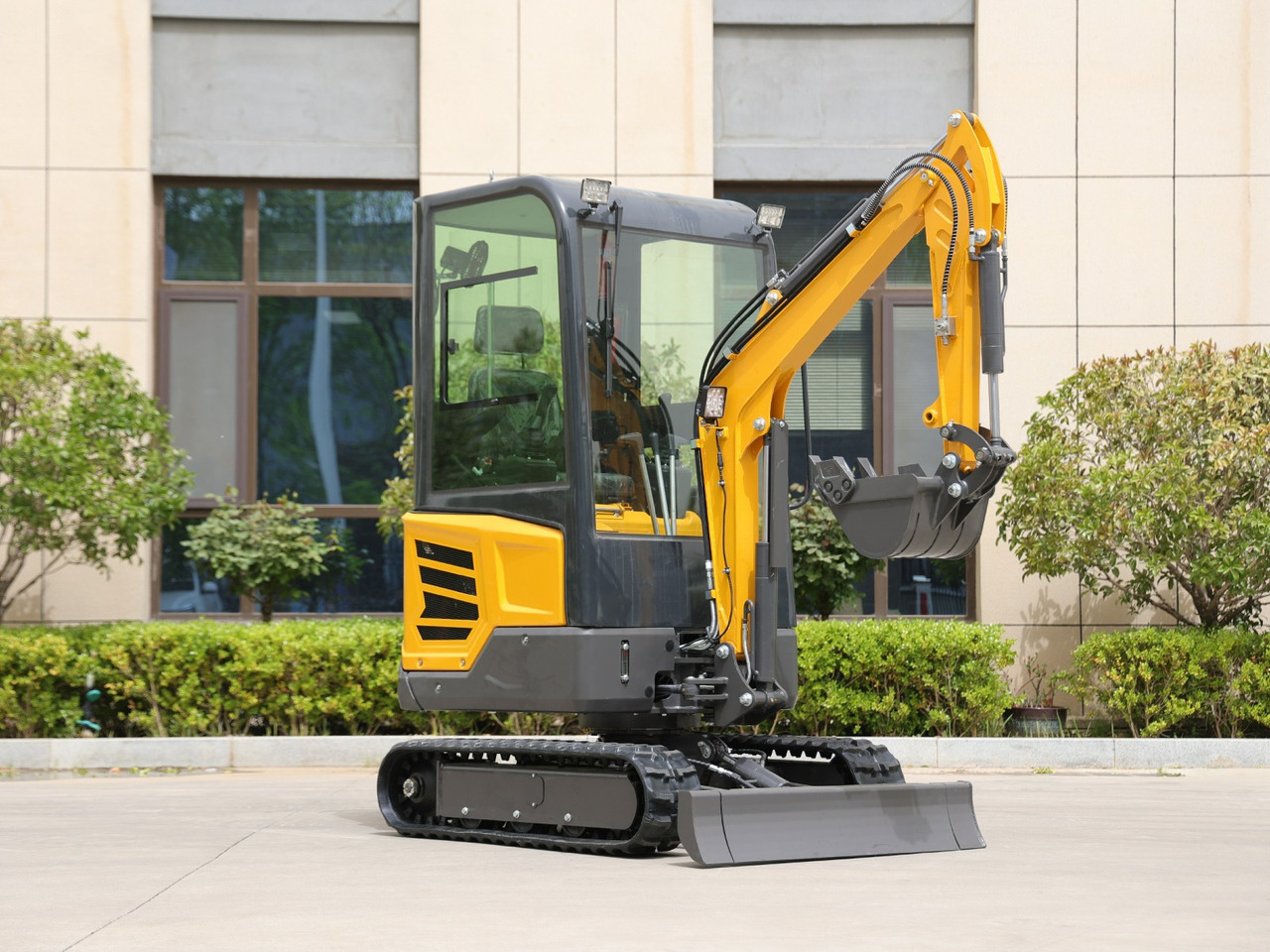 KUBOTA Diesel Mini excavator 1.8 Ton - Müller Machinery MB 18 - VKSH - Mini escavadeira: foto 3 KUBOTA Diesel Mini excavator 1.8 Ton - Müller Machinery MB 18 - VKSH - Mini escavadeira: foto 3