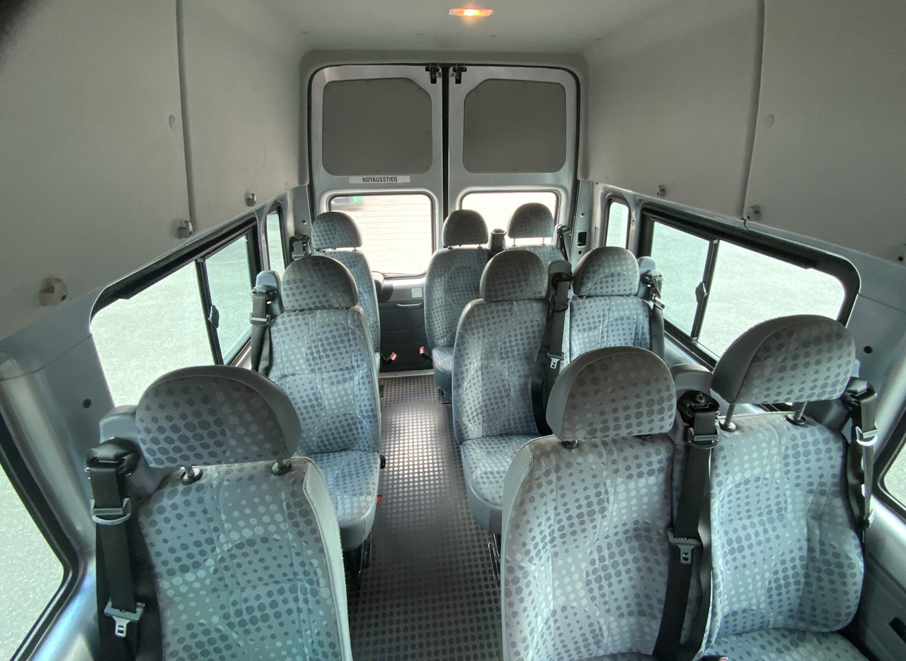 Minibus, Furgão de passageiros Ford Transit: foto 11