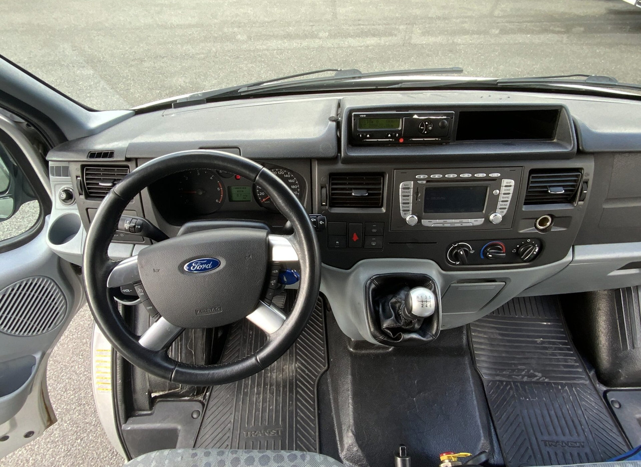 Fotografia de interior 1: Minibus, Furgão de passageiros Ford Transit