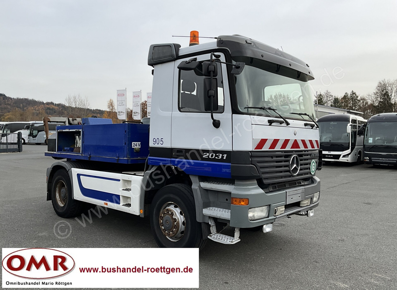 Mercedes-Benz Actros 2031 Abschlepper - Caminhão reboque: foto 1 Mercedes-Benz Actros 2031 Abschlepper - Caminhão reboque: foto 1