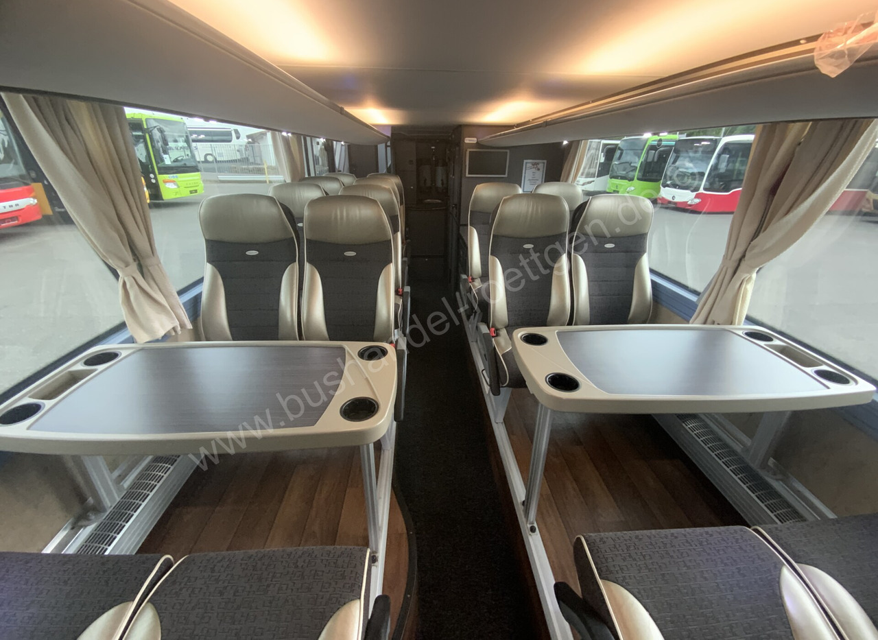 Ônibus panorâmico Neoplan Skyliner L: foto 13