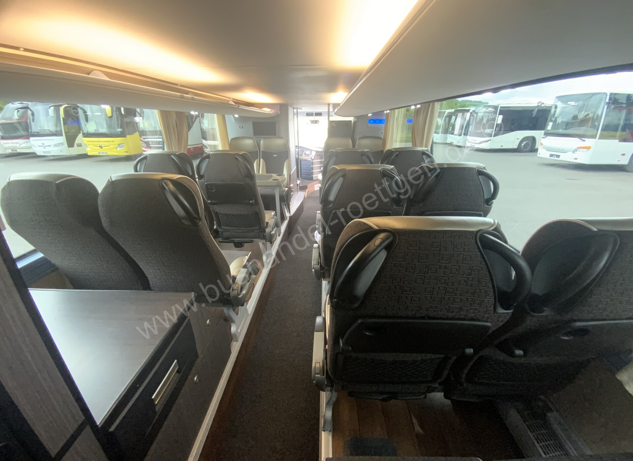 Ônibus panorâmico Neoplan Skyliner L: foto 18