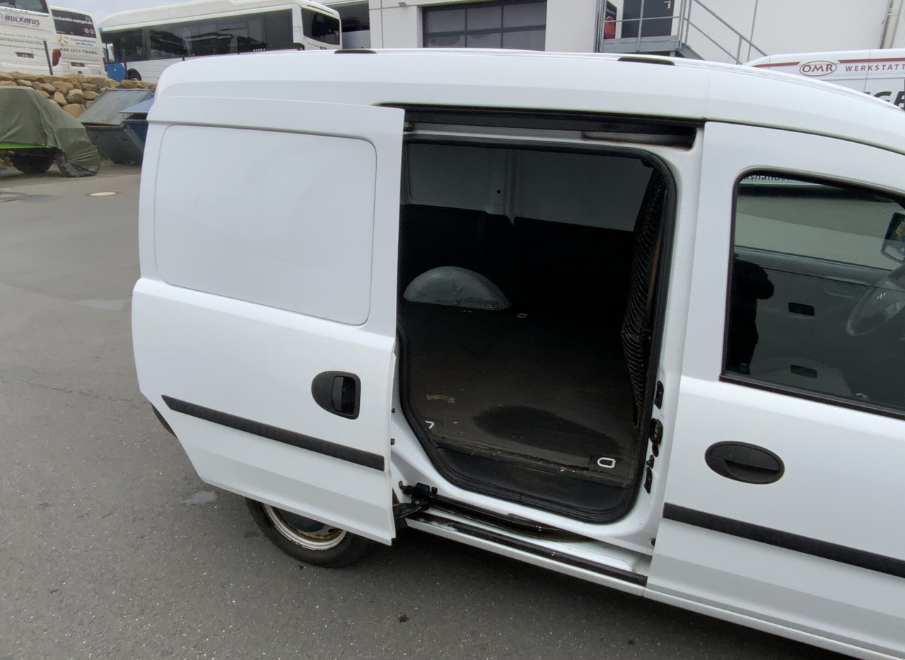 Opel Combo-C-Van - Automóvel: foto 5 Opel Combo-C-Van - Automóvel: foto 5