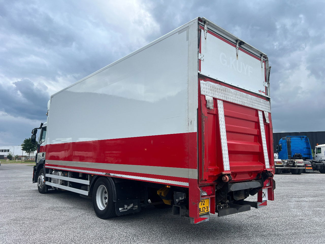 Iveco Stralis 310 AD, 19Ton, Euro 6 - Camião furgão: foto 4 Iveco Stralis 310 AD, 19Ton, Euro 6 - Camião furgão: foto 4