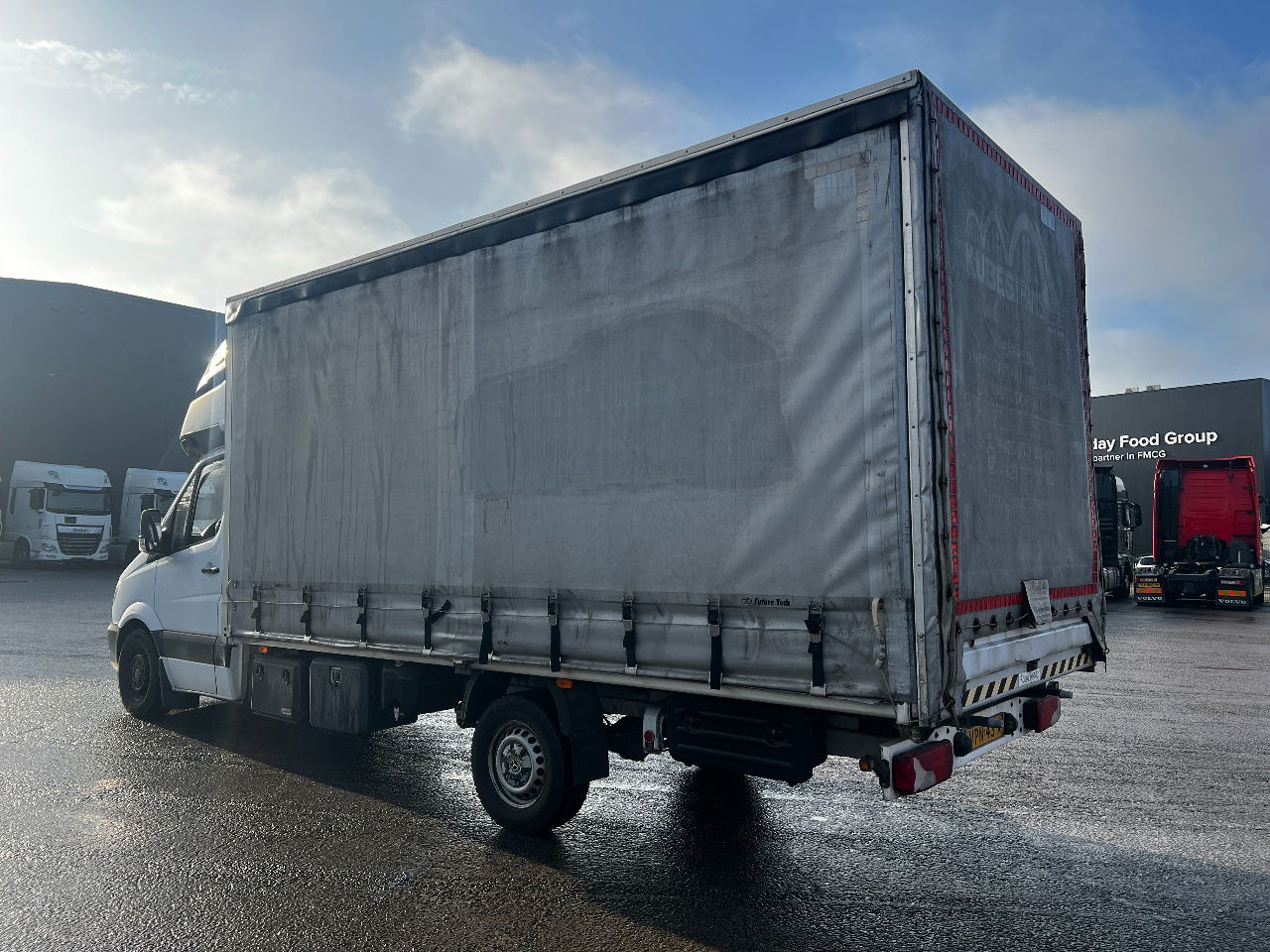 Mercedes-Benz Sprinter 316 Euro 6, Manual - Carrinha de lona: foto 4 Mercedes-Benz Sprinter 316 Euro 6, Manual - Carrinha de lona: foto 4