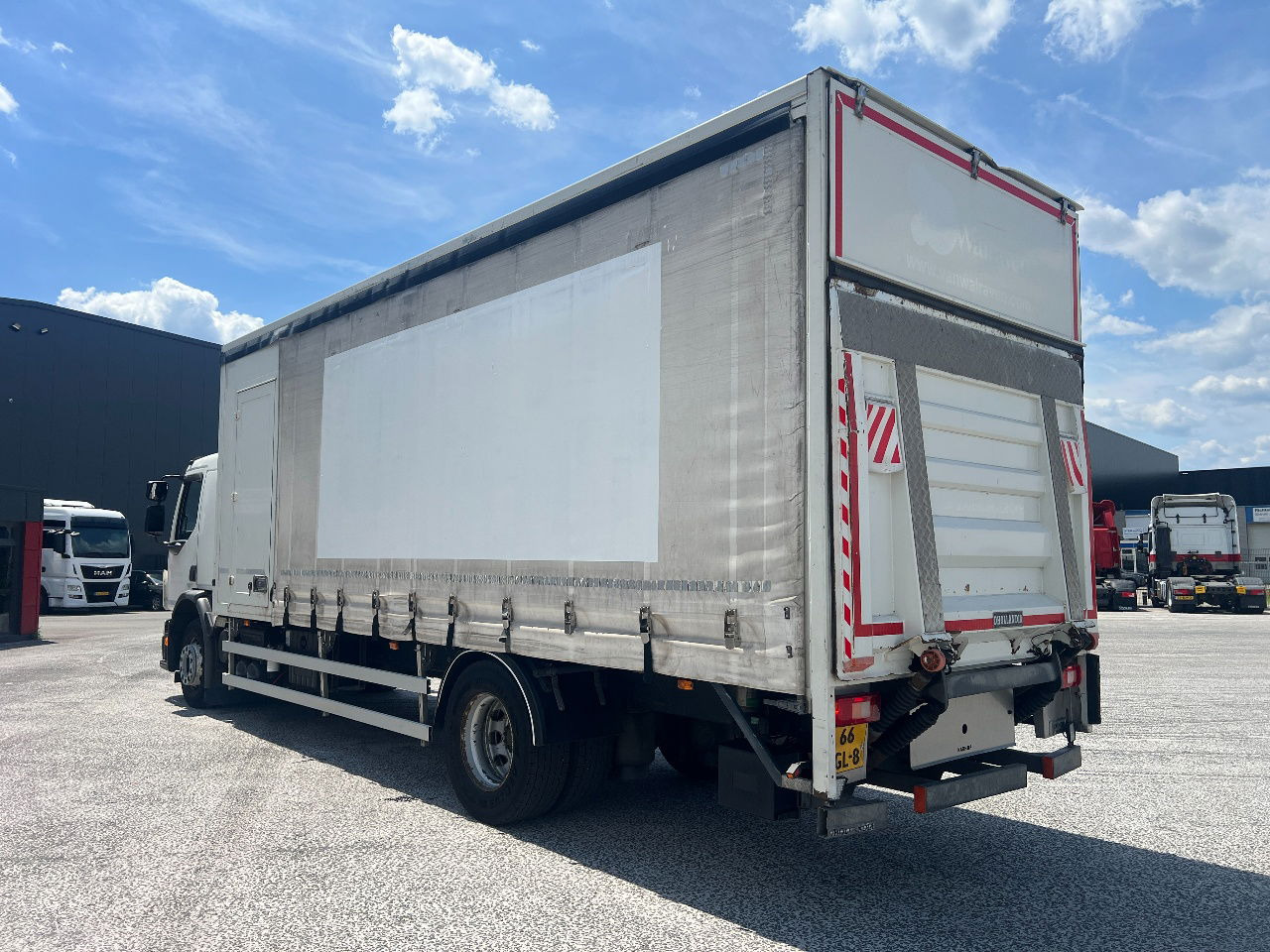 Volvo FE 250 Euro 6, 19T - Camião de lona: foto 4 Volvo FE 250 Euro 6, 19T - Camião de lona: foto 4