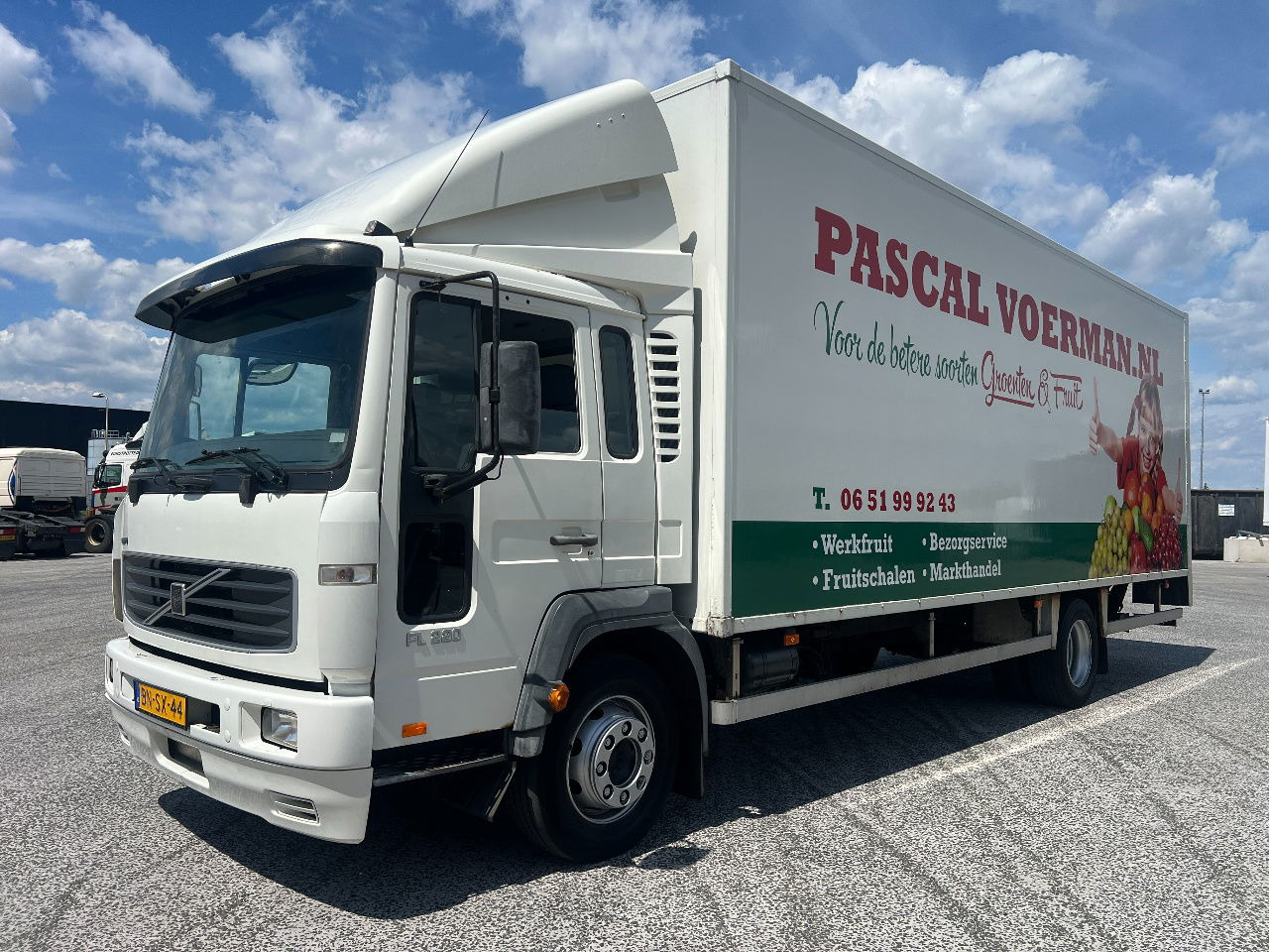 Volvo FL 612 220PK, Euro 3 - Camião furgão: foto 1 Volvo FL 612 220PK, Euro 3 - Camião furgão: foto 1