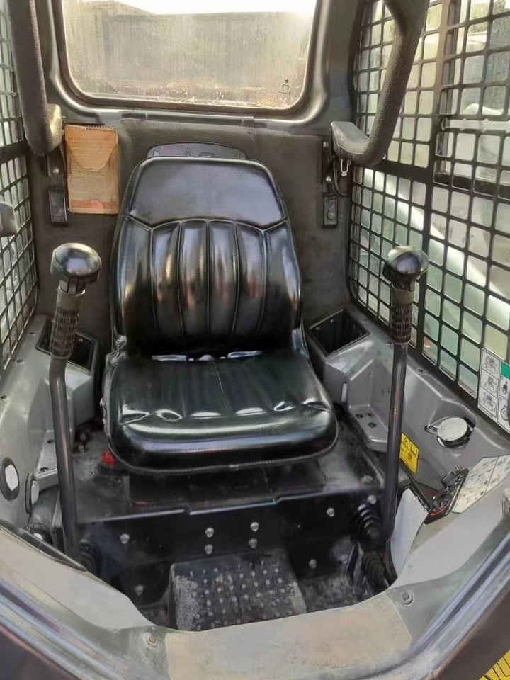Bobcat S 450 - Mini pá carregadora: foto 3 Bobcat S 450 - Mini pá carregadora: foto 3