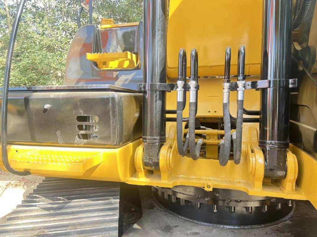 CAT 320 D L - Escavadora de rastos: foto 2 CAT 320 D L - Escavadora de rastos: foto 2