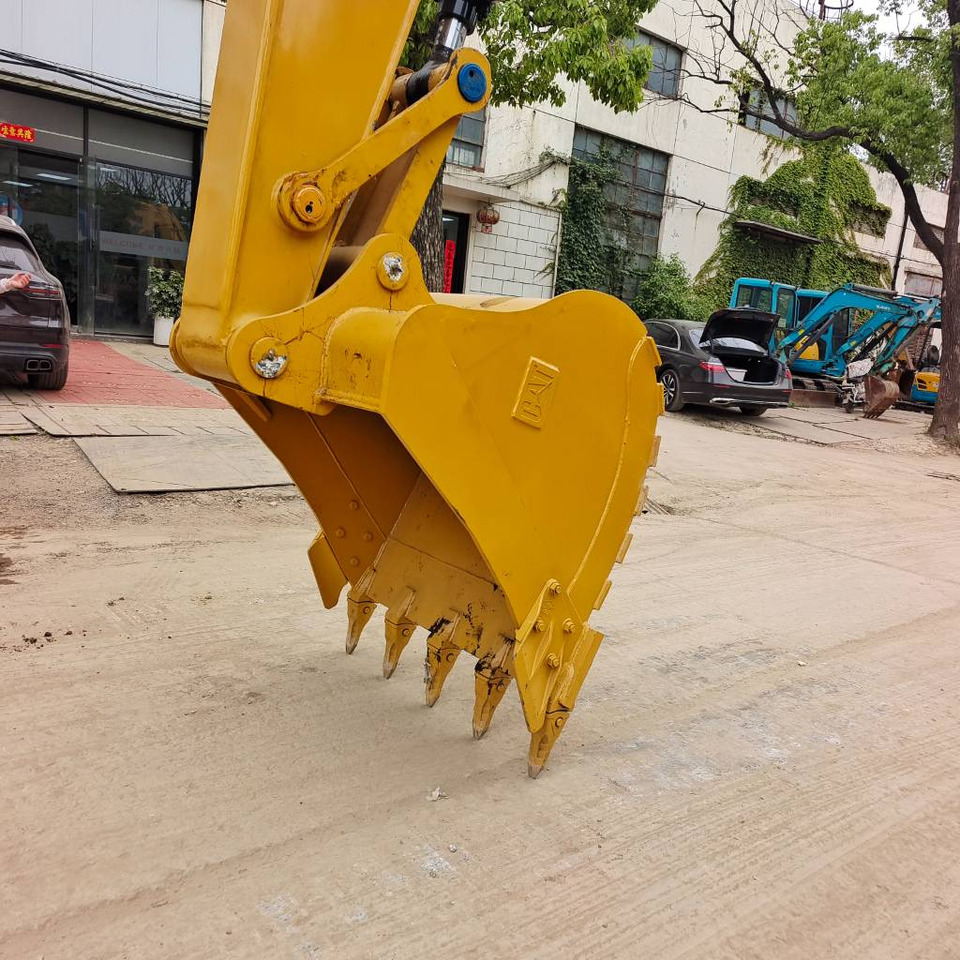 Escavadora de rastos CAT 320 D2L: foto 9