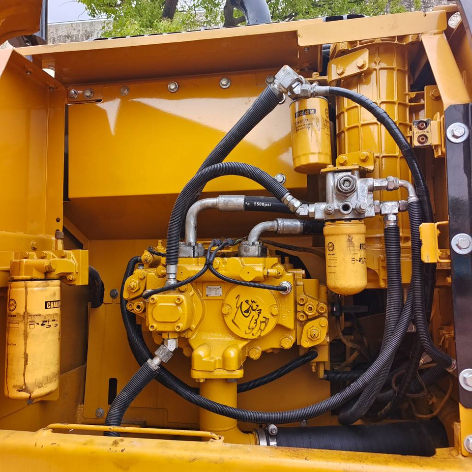 Escavadora de rastos CAT 320 D2L: foto 8