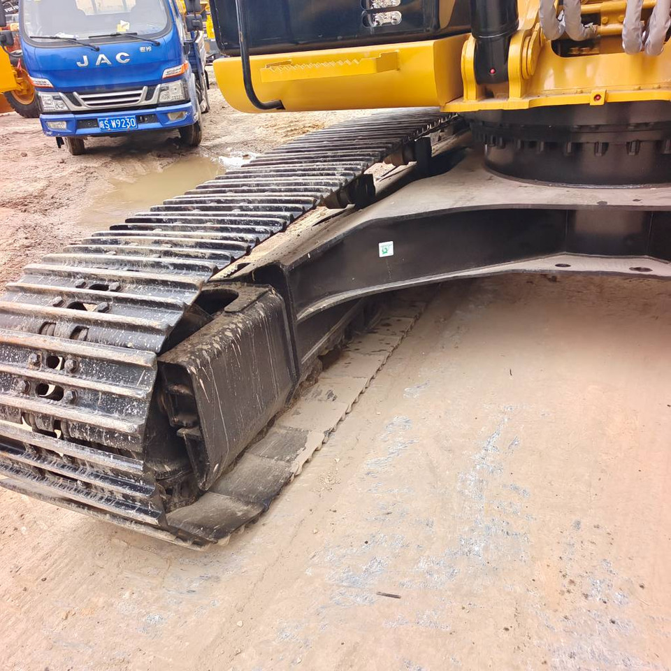 Escavadora de rastos CAT 320 D2L: foto 15