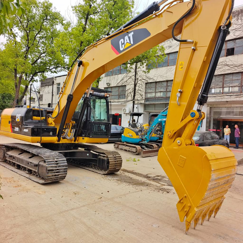 Escavadora de rastos CAT 320 D2L: foto 11