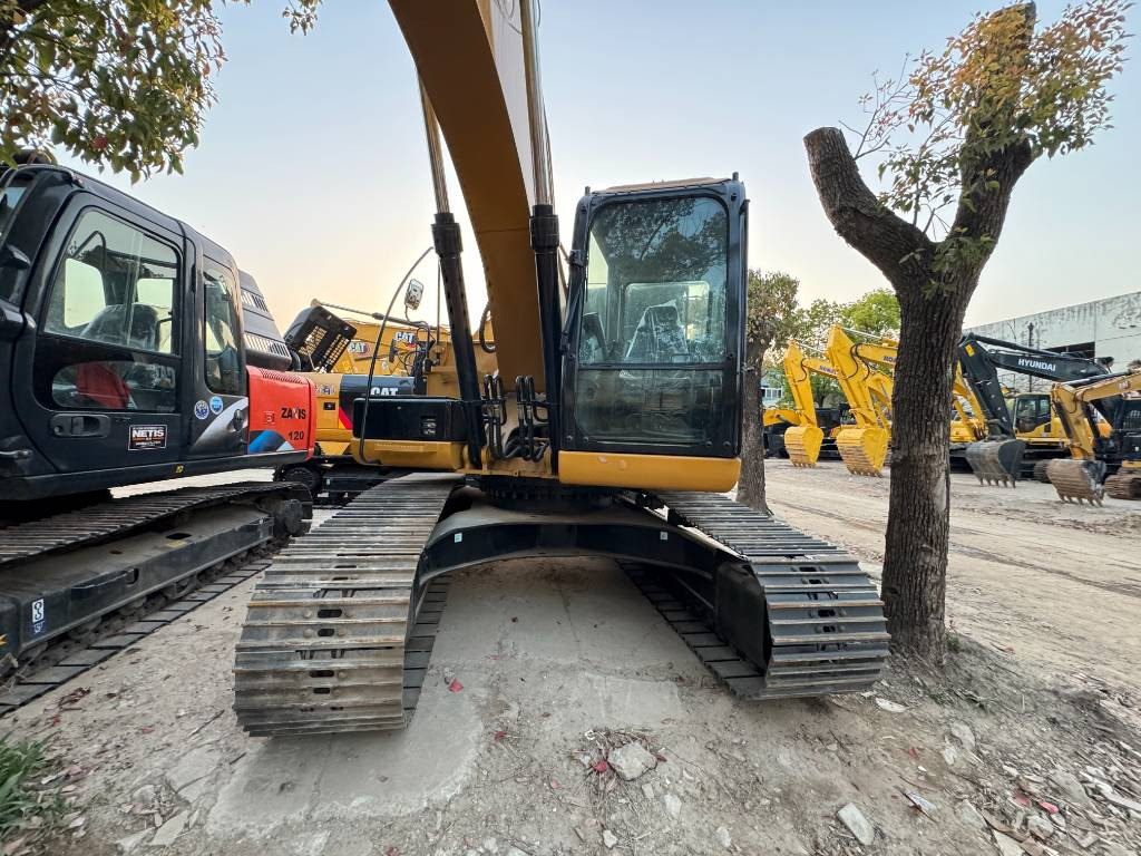CAT 320D2L - Escavadora de rastos: foto 4 CAT 320D2L - Escavadora de rastos: foto 4