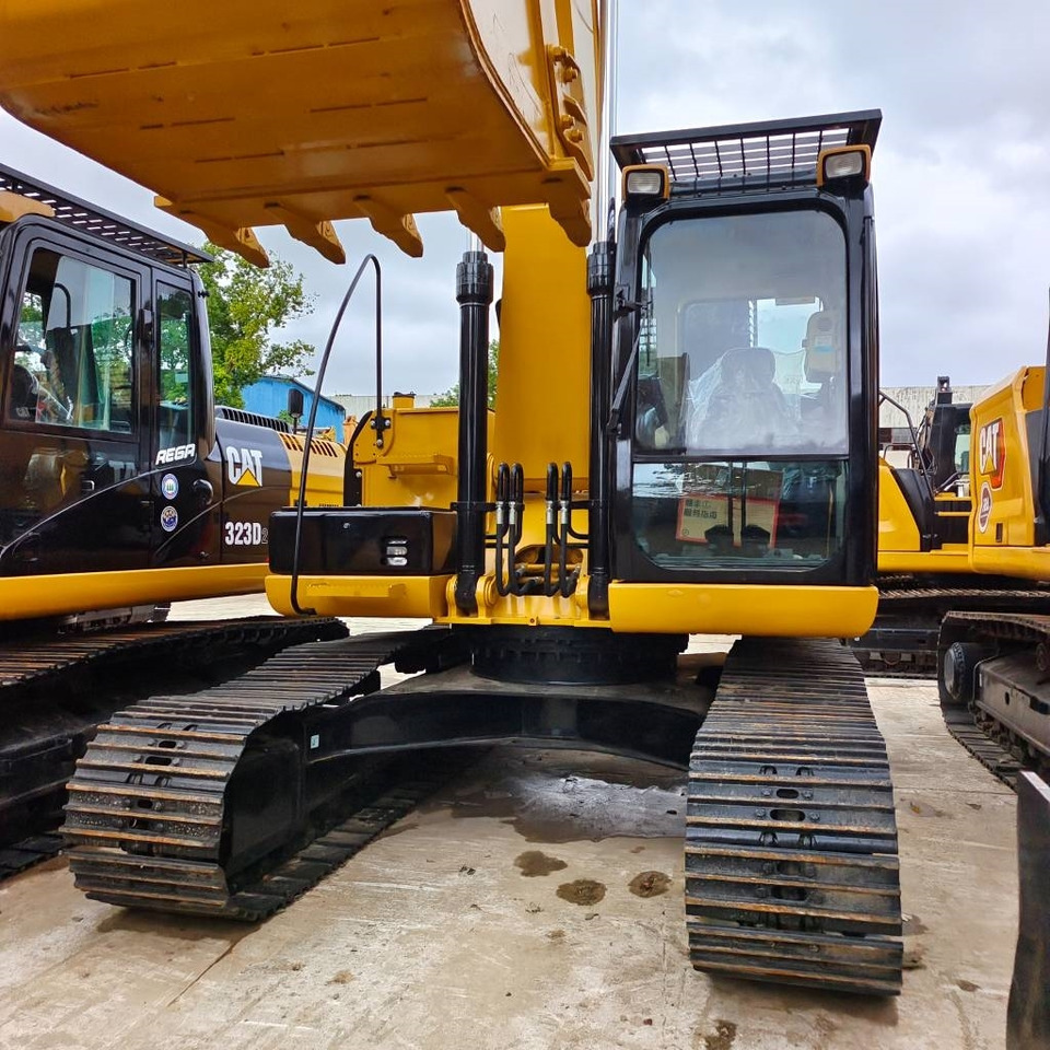 CAT 320D2L - Escavadora de rastos: foto 2 CAT 320D2L - Escavadora de rastos: foto 2