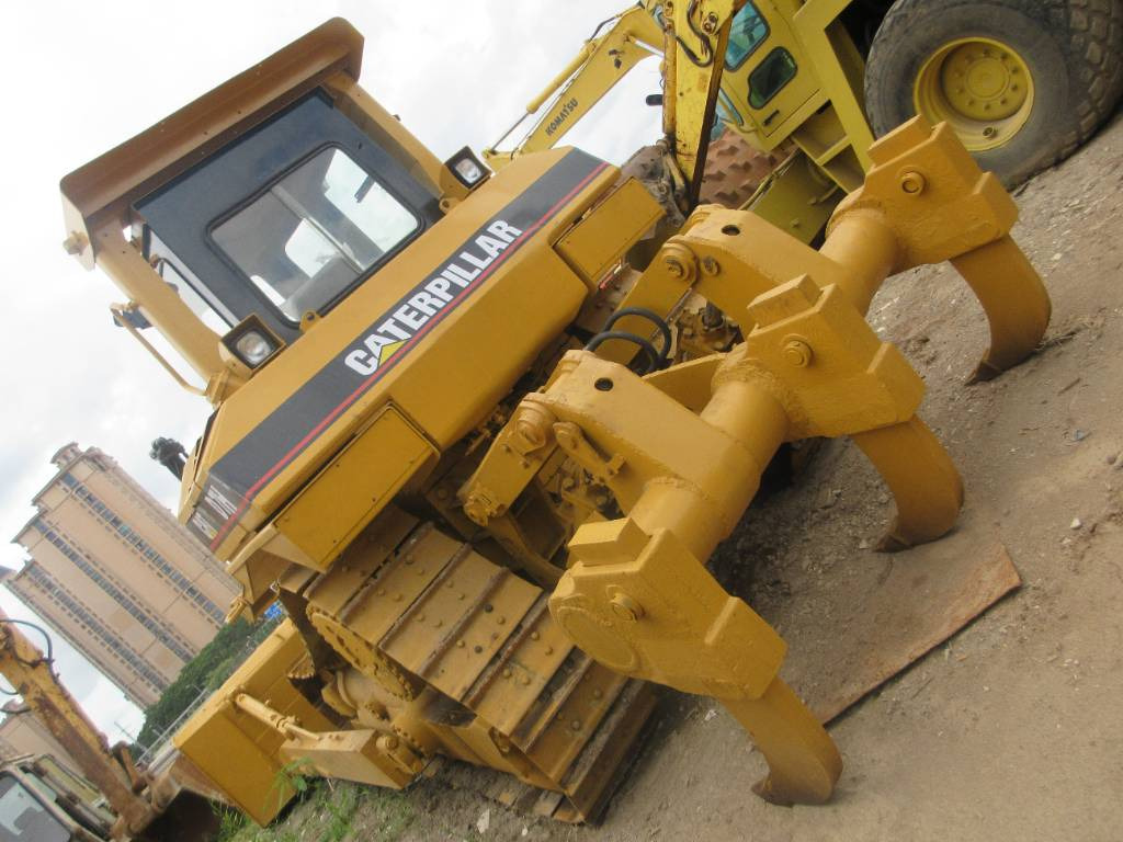 CAT D 7 H - Buldôzer: foto 1 CAT D 7 H - Buldôzer: foto 1