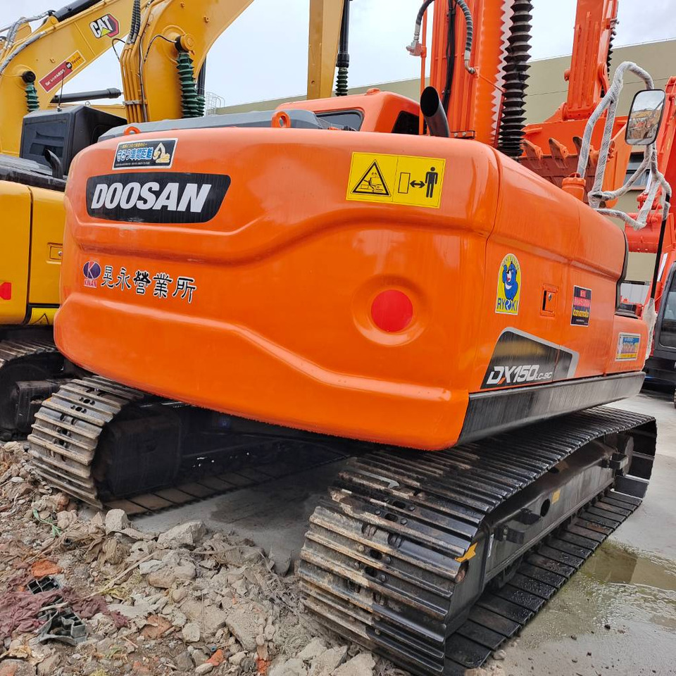 Doosan DX 150 LC - Escavadora de rastos: foto 2 Doosan DX 150 LC - Escavadora de rastos: foto 2