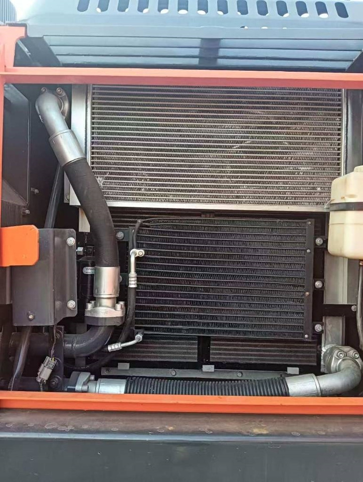 Doosan DX 225 LC - Escavadora de rastos: foto 5 Doosan DX 225 LC - Escavadora de rastos: foto 5