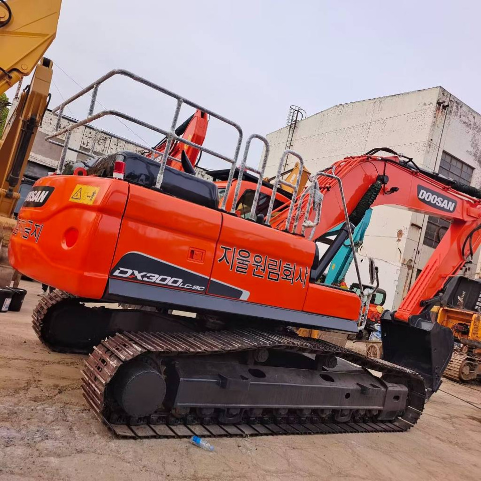 Escavadora de rastos Doosan DX 300: foto 12