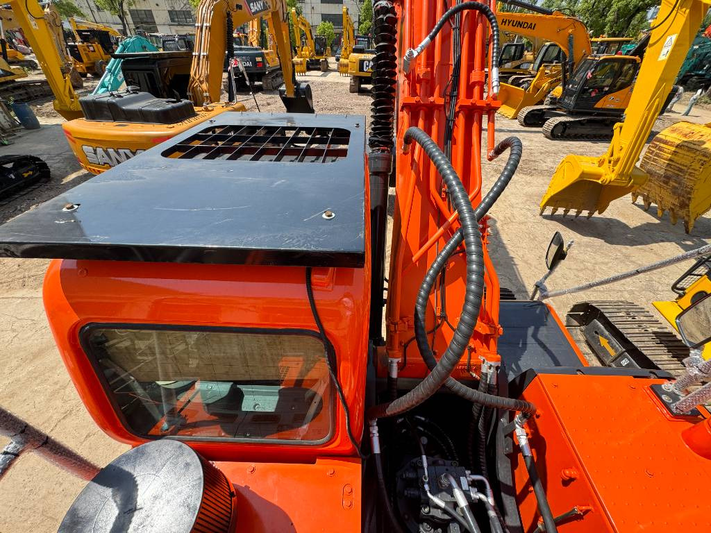 Doosan DX 300 LC-9S - Escavadora de rastos: foto 4 Doosan DX 300 LC-9S - Escavadora de rastos: foto 4