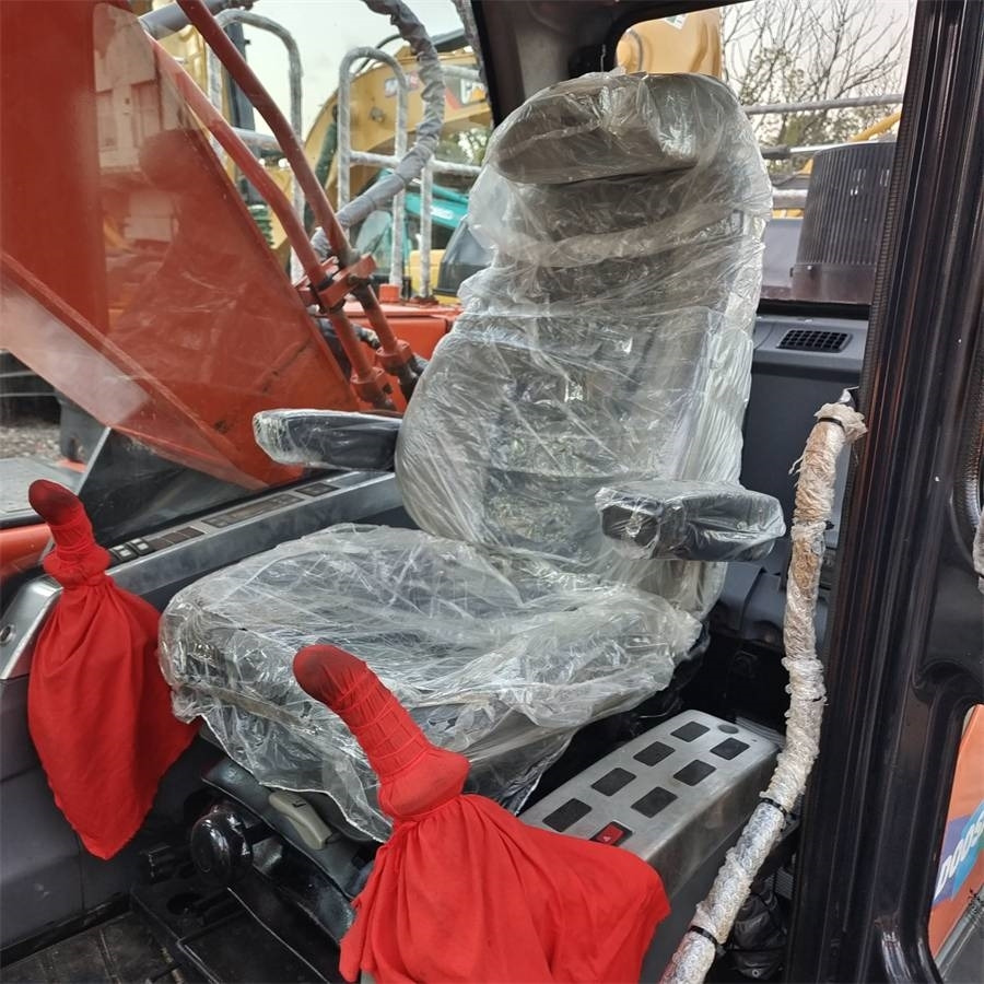 Doosan DX 300 LC - Escavadora de rastos: foto 4 Doosan DX 300 LC - Escavadora de rastos: foto 4
