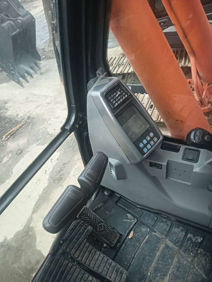 Doosan DX 300 LCA ORIGINAL COLOR - Escavadora de rastos: foto 4 Doosan DX 300 LCA ORIGINAL COLOR - Escavadora de rastos: foto 4