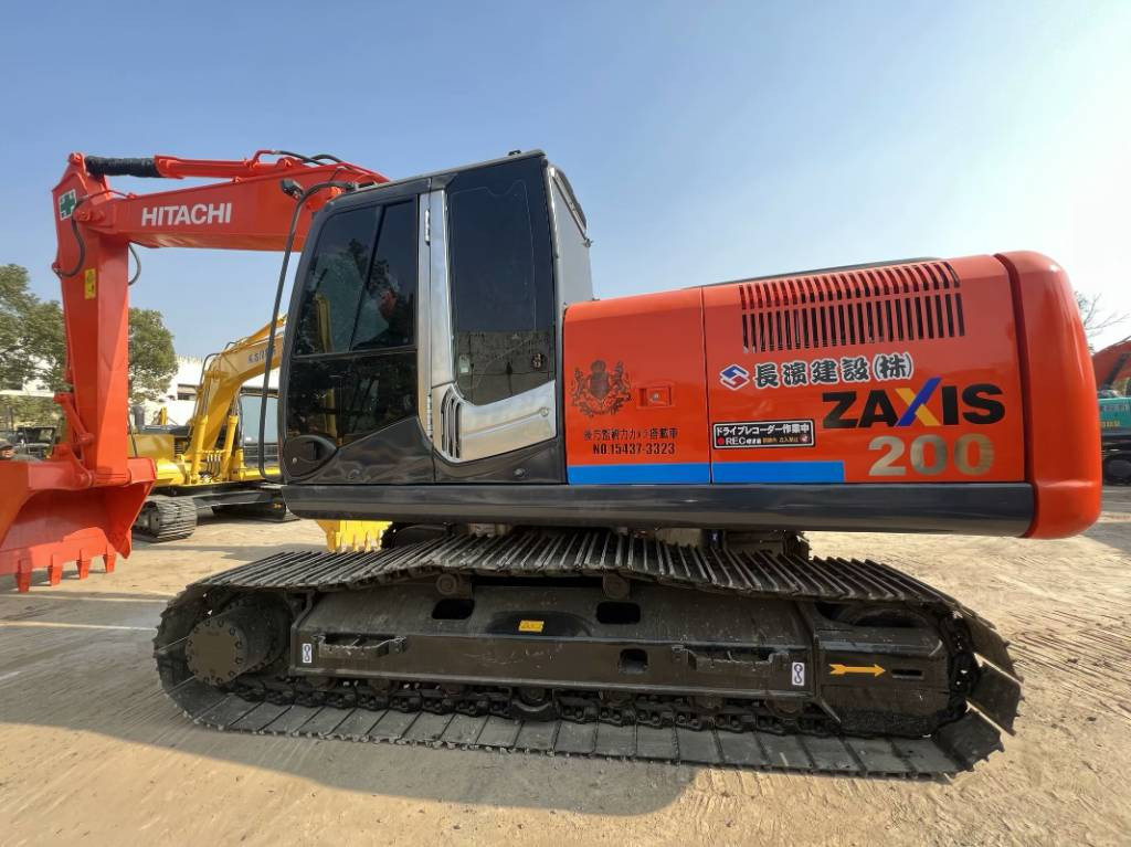 Hitachi ZX 200-3 G - Escavadora de rastos: foto 1 Hitachi ZX 200-3 G - Escavadora de rastos: foto 1