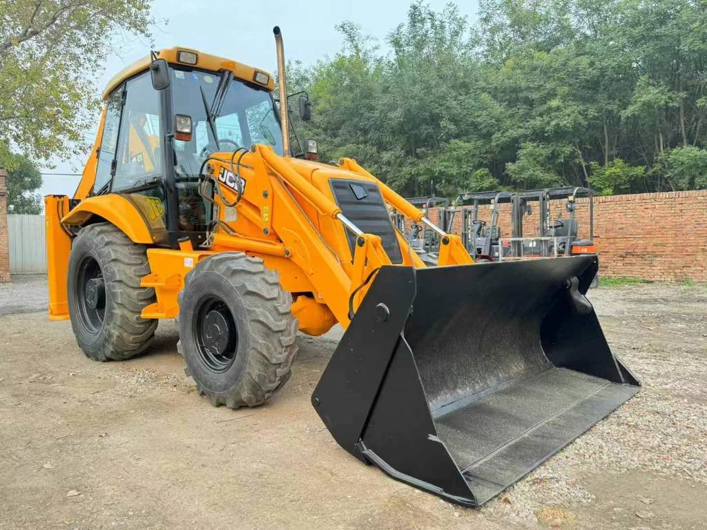 JCB 3 CX - Retroescavadeira: foto 1 JCB 3 CX - Retroescavadeira: foto 1