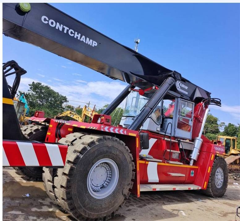 Kalmar DRF 450 - Reachstacker porta contentores: foto 1 Kalmar DRF 450 - Reachstacker porta contentores: foto 1