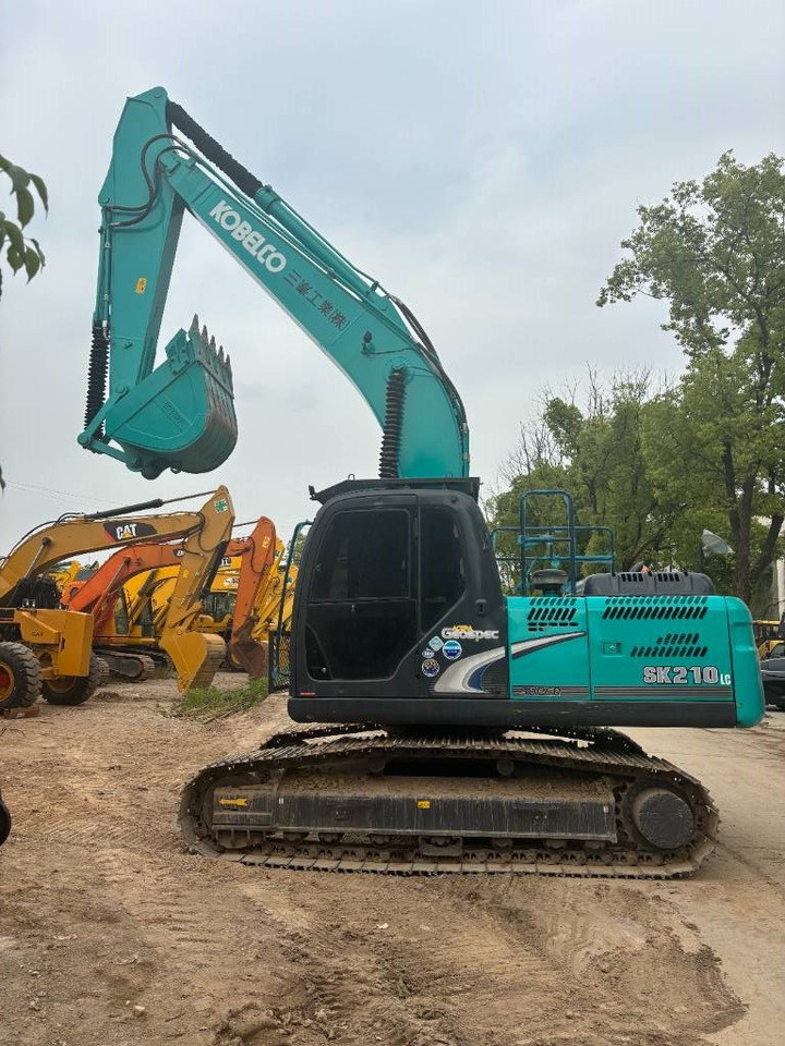 Kobelco SK 210 - Escavadora de rastos: foto 1 Kobelco SK 210 - Escavadora de rastos: foto 1