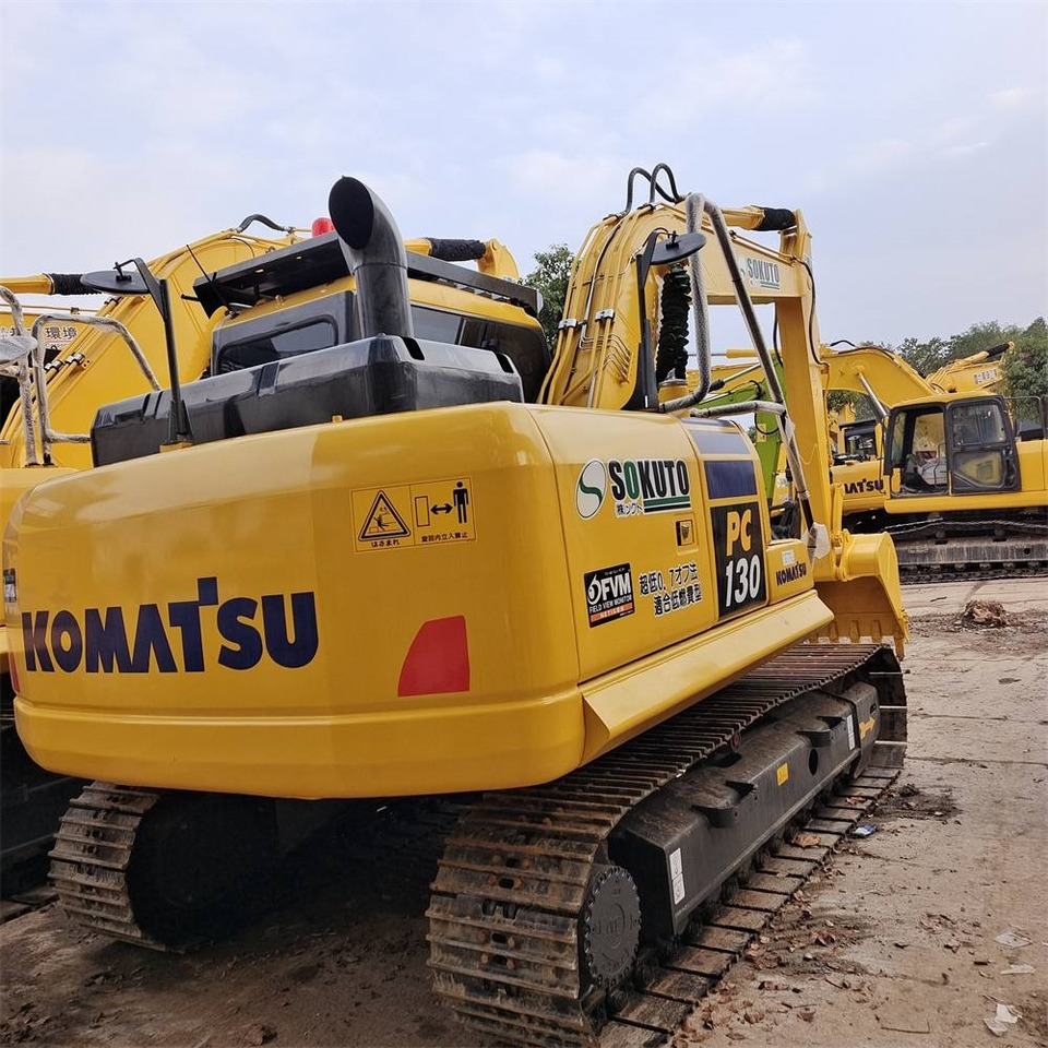 Komatsu PC 130 - Escavadora de rastos: foto 1 Komatsu PC 130 - Escavadora de rastos: foto 1