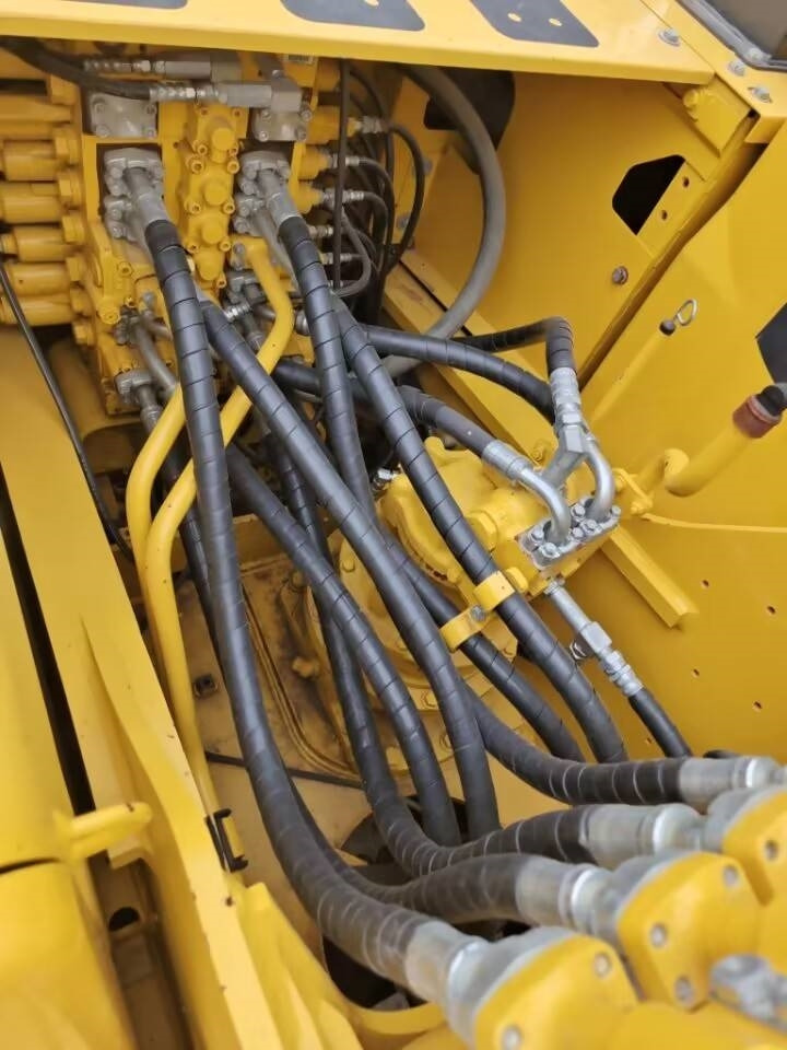 Komatsu PC 200 - Escavadora de rastos: foto 3 Komatsu PC 200 - Escavadora de rastos: foto 3