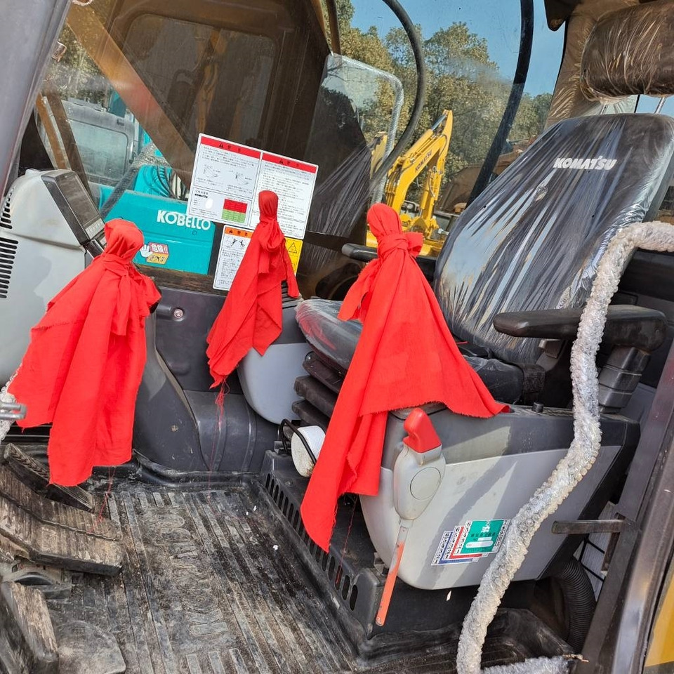 Komatsu PC 200 - Escavadora de rastos: foto 5 Komatsu PC 200 - Escavadora de rastos: foto 5