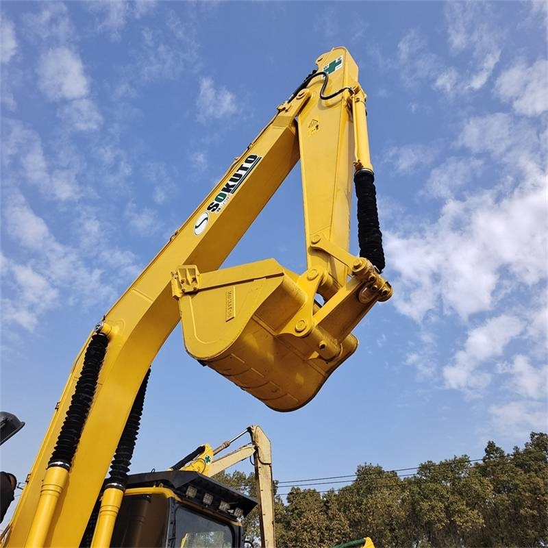 Komatsu PC 200 - Escavadora de rastos: foto 4 Komatsu PC 200 - Escavadora de rastos: foto 4