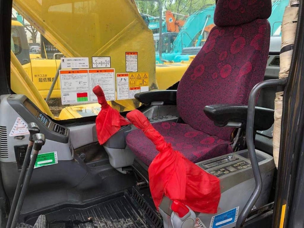 Escavadora de rastos Komatsu PC 200 LC: foto 6 Escavadora de rastos Komatsu PC 200 LC: foto 6