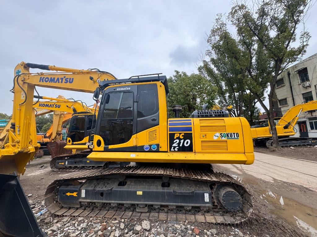 Komatsu PC 210 LC-8 - Escavadora de rastos: foto 1 Komatsu PC 210 LC-8 - Escavadora de rastos: foto 1