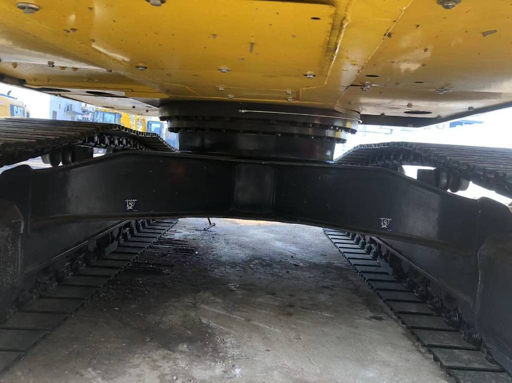 Komatsu PC 220-8 - Escavadora de rastos: foto 5 Komatsu PC 220-8 - Escavadora de rastos: foto 5