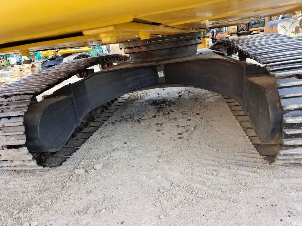 Komatsu PC 220 - Escavadora de rastos: foto 3 Komatsu PC 220 - Escavadora de rastos: foto 3