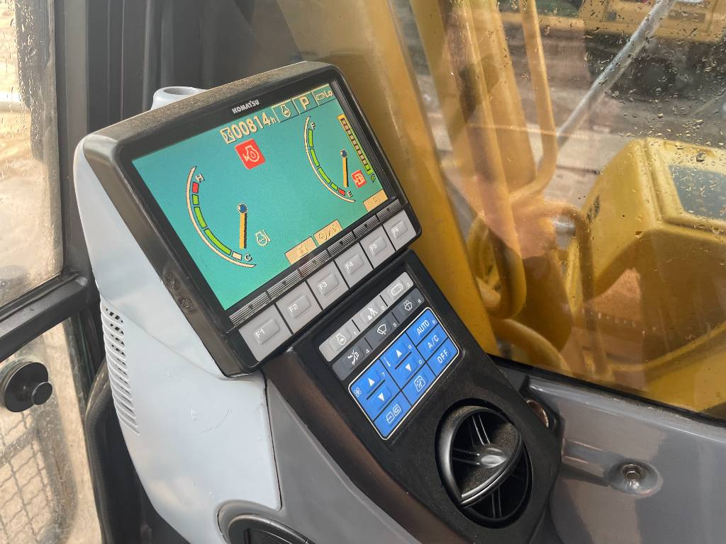 Leasing de  Komatsu PC 240 LC-8 Komatsu PC 240 LC-8: foto 14