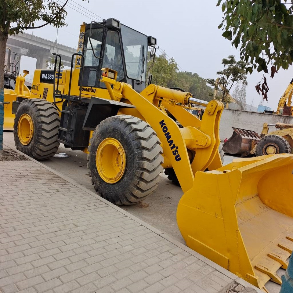 Komatsu WA 380 - Pá carregadora de rodas: foto 2 Komatsu WA 380 - Pá carregadora de rodas: foto 2
