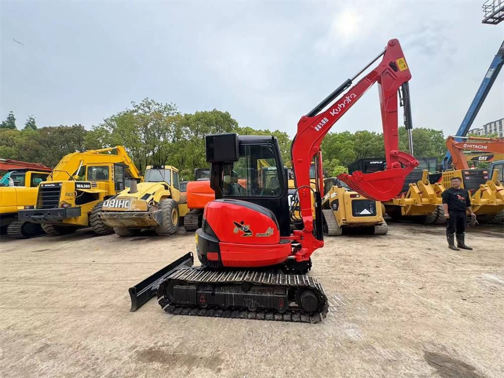 Kubota U 35-3 - Mini escavadeira: foto 4 Kubota U 35-3 - Mini escavadeira: foto 4
