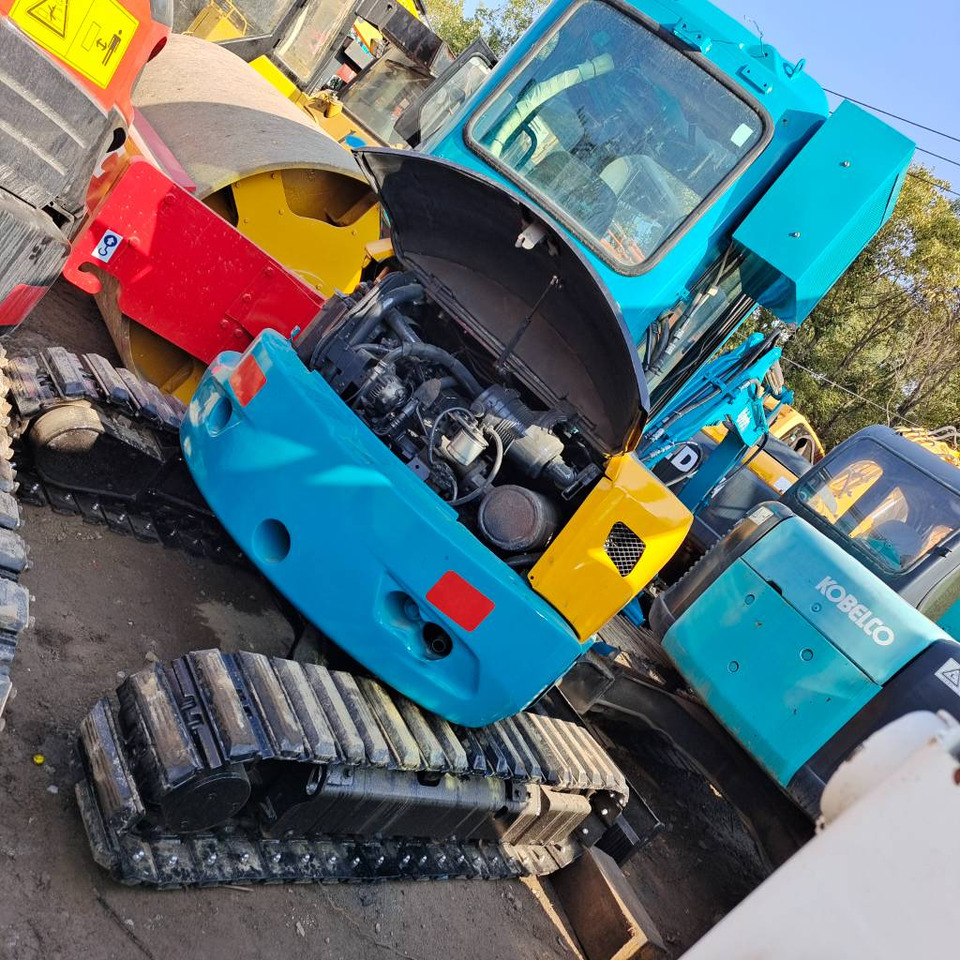 Kubota U-35 - Mini escavadeira: foto 1 Kubota U-35 - Mini escavadeira: foto 1