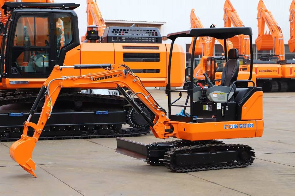 Escavadora de rastos novo Lonking LG 6020 100% brand new machine: foto 1